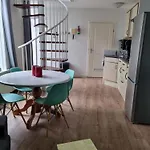 Bensan House
